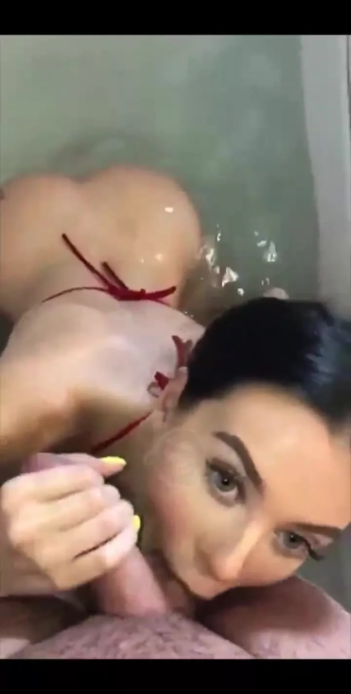 720px x 1424px - Lana Rhoades red bikini bathtub sex snapchat premium 2018/12/14 porn videos  - Pornflix